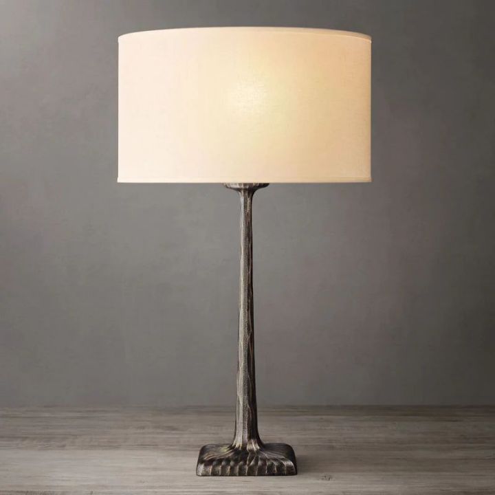 Thader Table Lamp